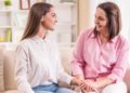 الصحة النفسية للمراهقات: كيف يمكن للوالدين المساعدة؟