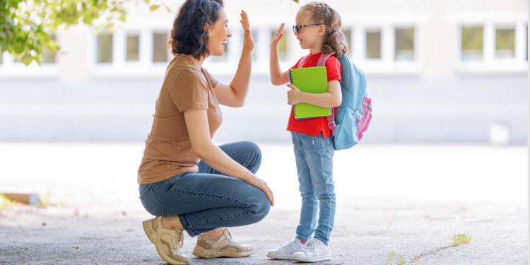 Comment aider votre enfant à gérer l’anxiété de la rentrée scolaire : Guide pratique pour une transition en douceur